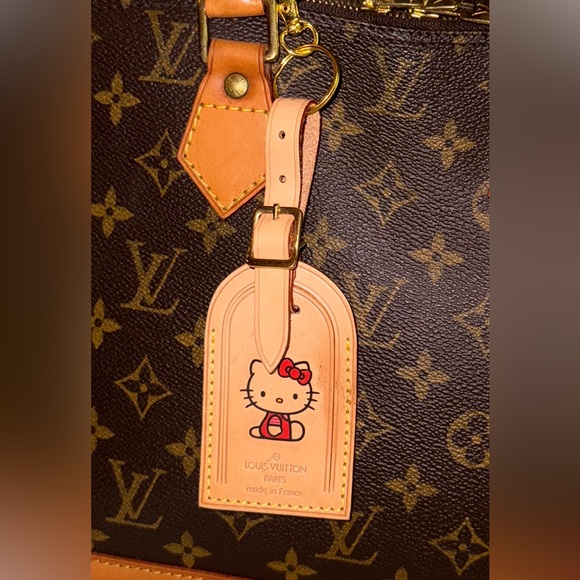 😻 Louis Vuitton Travel Name Tag Hello Kitty 😻 - Picture 2 of 4